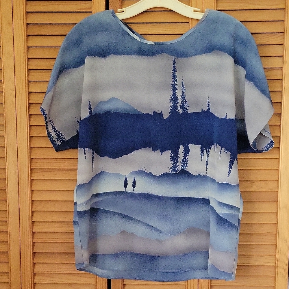 Scenic Blue Women's Top